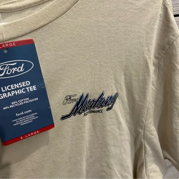 NWT Ford Mustang Licensed Men's Moto Graphic Tee XL - Picture 4 of 5